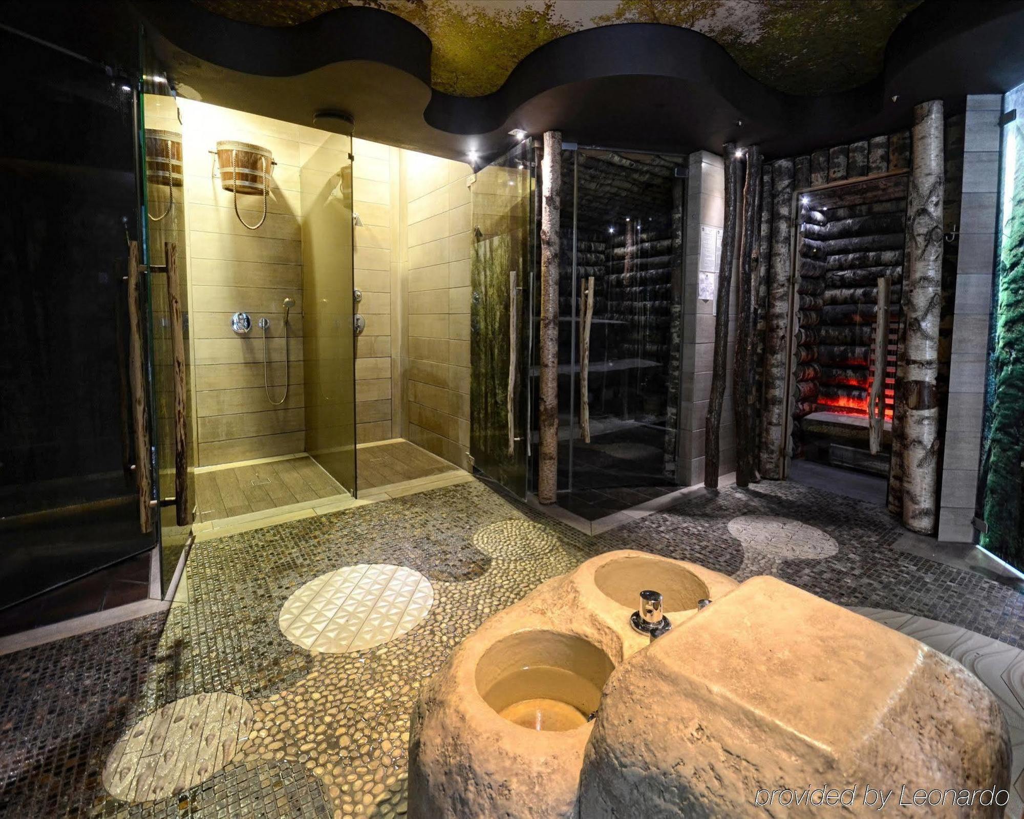 Hotel Zubrowka Spa & Wellness Bialowieza Exterior photo